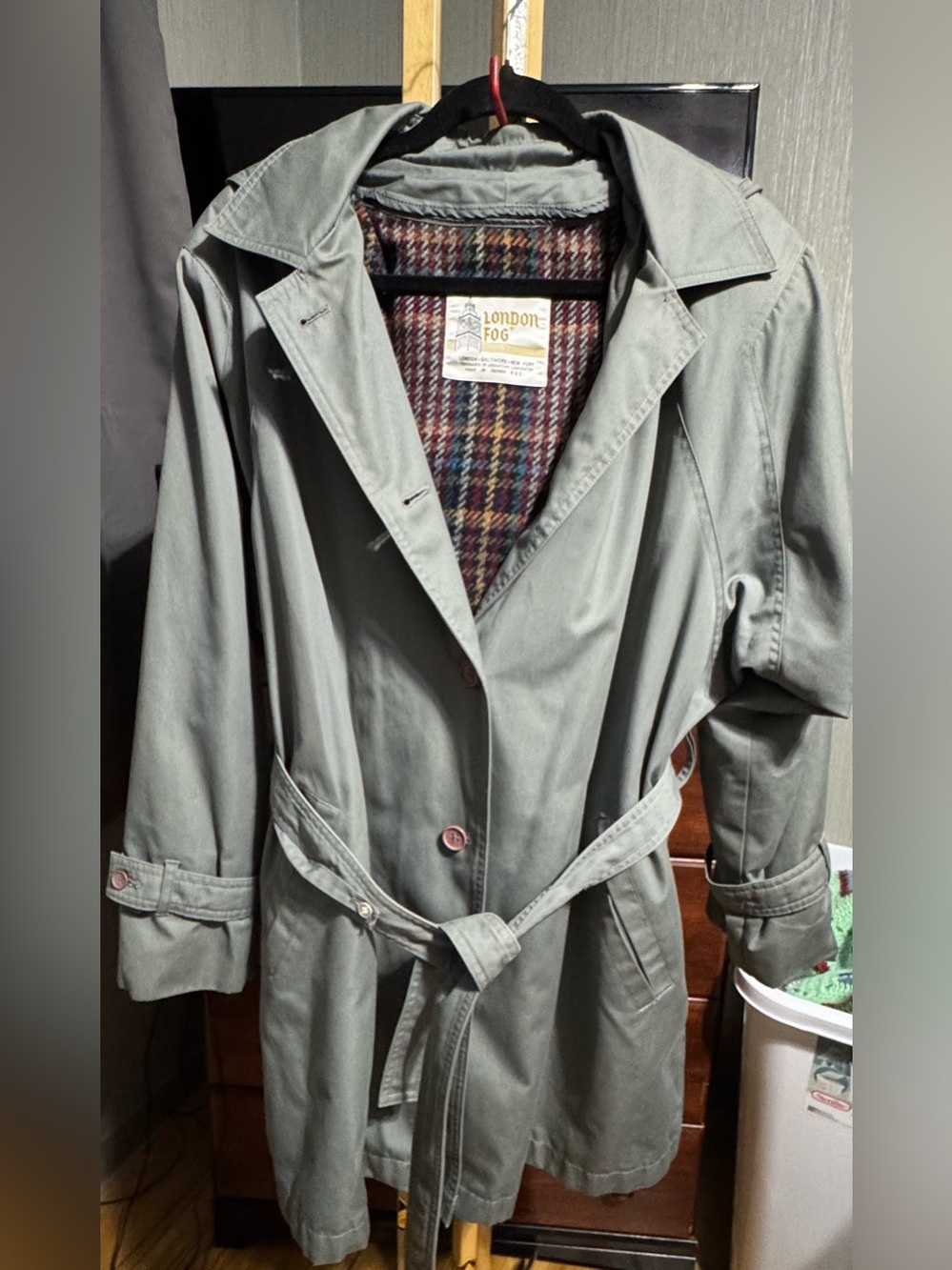 Vintage London Fog Sage Green Belted Trench Coat Zip Out Plaid Wool Lining Sz.16